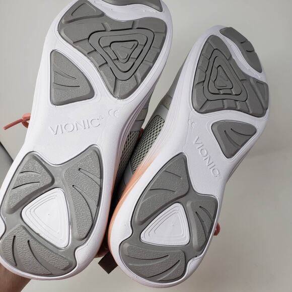 NEW! Vionic Athletic Shoe Sneaker - 8.5 - Picture 5 of 8